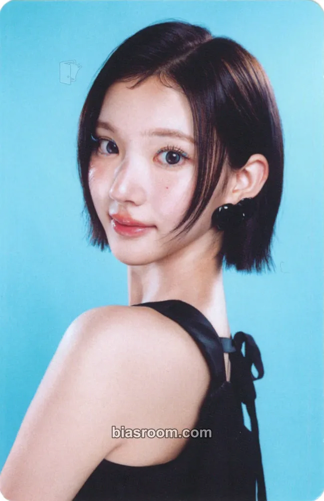 Jiwoo FOCUS Photocard - Hearts2Hearts - Hearts2Hearts K-pop photocard