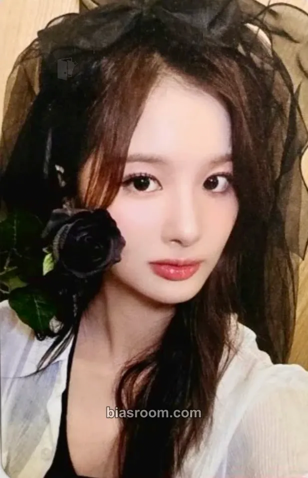 Sullyoon Fe3O4: STICK OUT Photocard - NMIXX - NMIXX K-pop photocard
