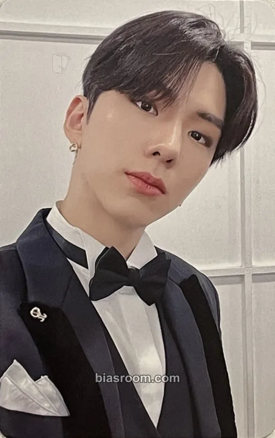 Kihyun One of a Kind Photocard - MONSTA X - MONSTA X K-pop photocard