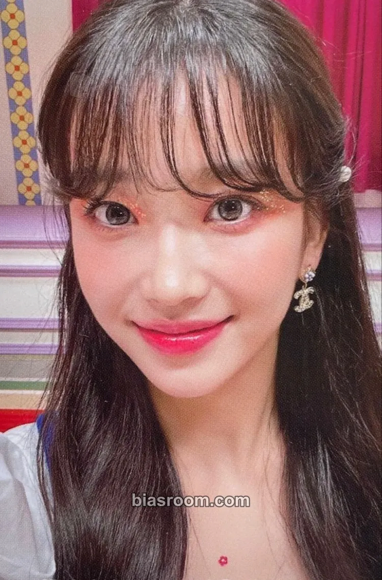 Sumin WE NEED LOVE Photocard - STAYC - STAYC K-pop photocard