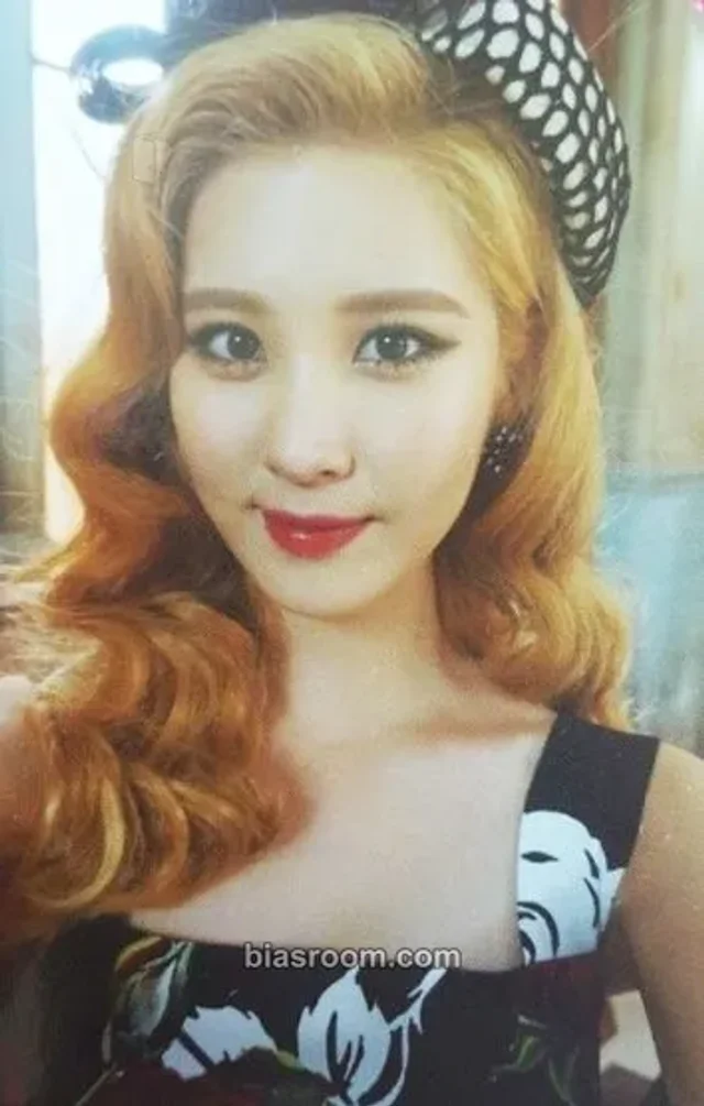 Girls' Generation - Seohyun - You Think Album