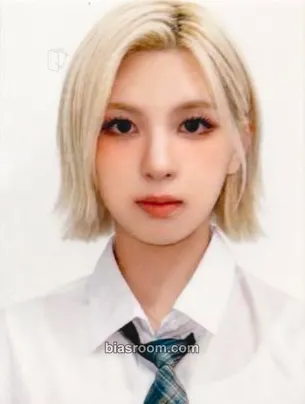 Bae Fe3O4: STICK OUT Photocard - NMIXX - NMIXX K-pop photocard
