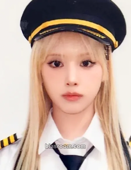 Jiwoo Fe3O4: STICK OUT Photocard - NMIXX - NMIXX K-pop photocard