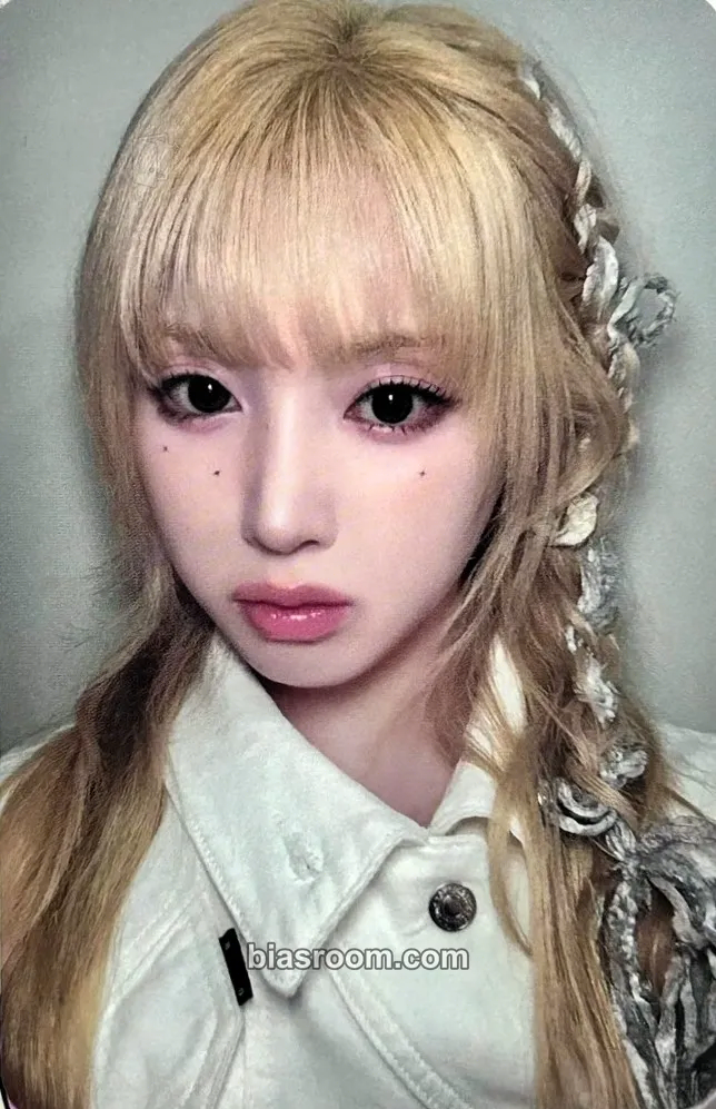 Jiwoo Fe3O4: STICK OUT Photocard - NMIXX - NMIXX K-pop photocard