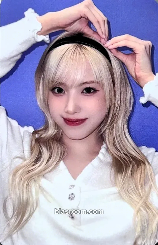 Jiwoo Fe3O4: STICK OUT Photocard - NMIXX - NMIXX K-pop photocard