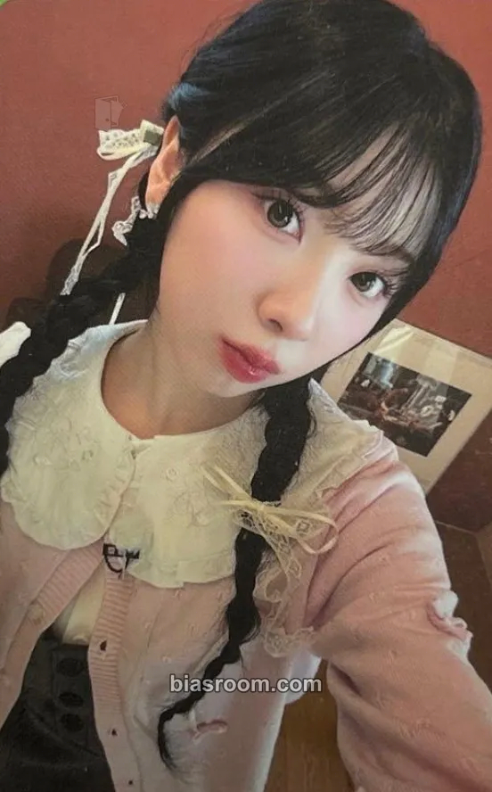 Miihi LOVE LINE Photocard - NiziU - NiziU K-pop photocard