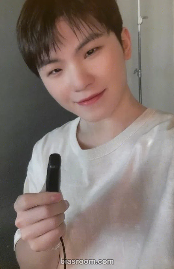 Woozi Not Alone Photocard - SEVENTEEN - SEVENTEEN K-pop photocard