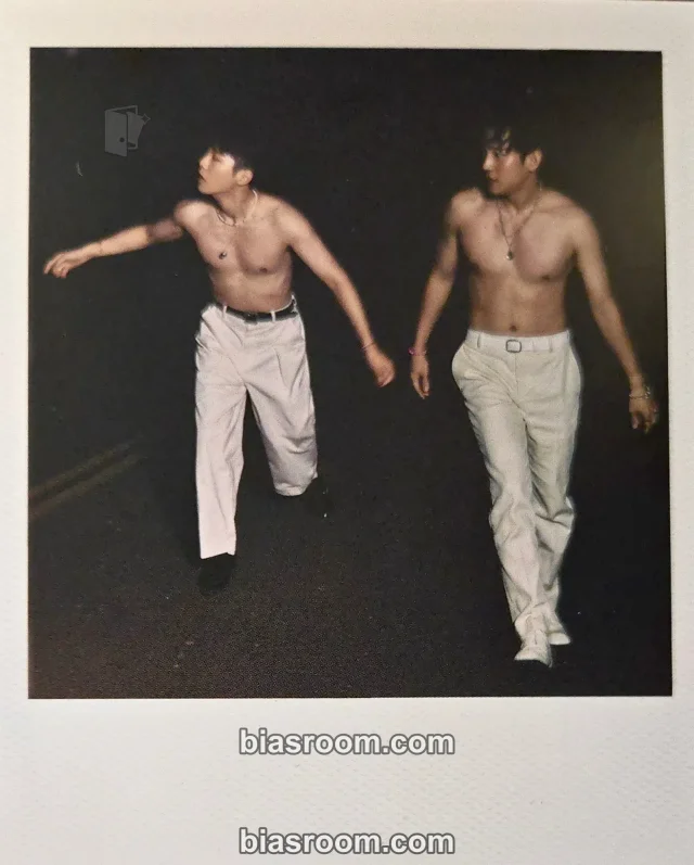 The Rose - Dojoon & Taegyeom - Heal Album ~ version polaroid non-standard size album photocard