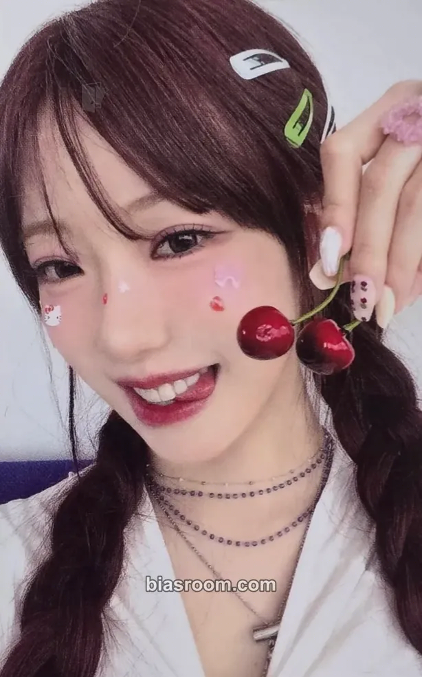 Jeewon Sweetie but Saltie Photocard - cignature - cignature K-pop photocard