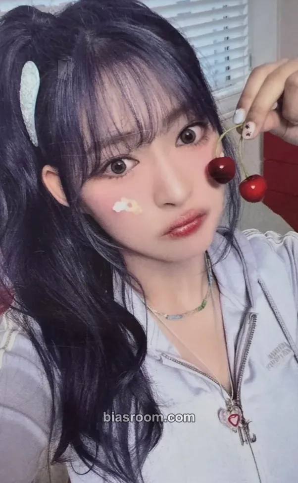 Semi Sweetie but Saltie Photocard - cignature - cignature K-pop photocard