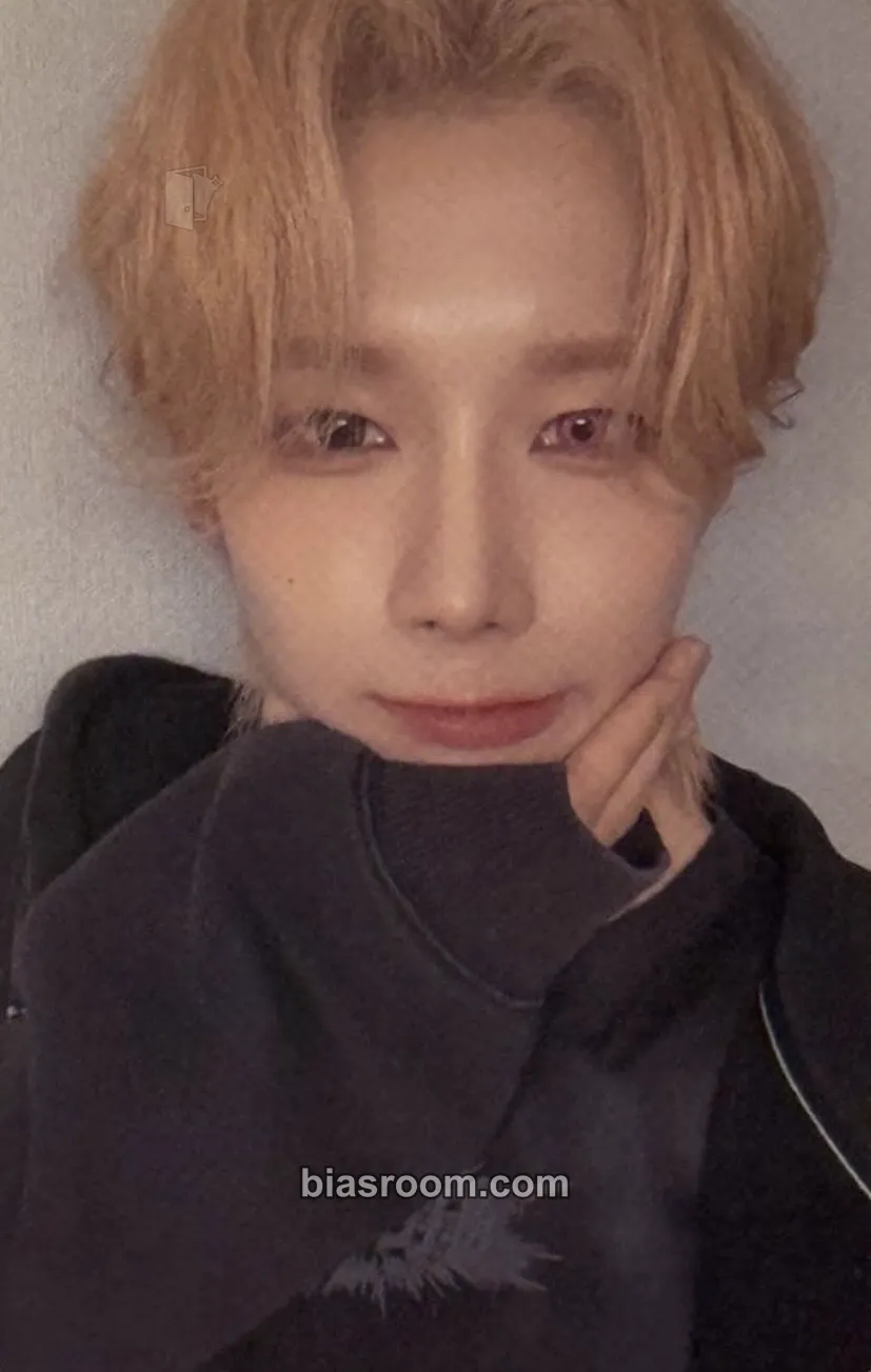 Rui I ONE Photocard - XLOV - XLOV K-pop photocard