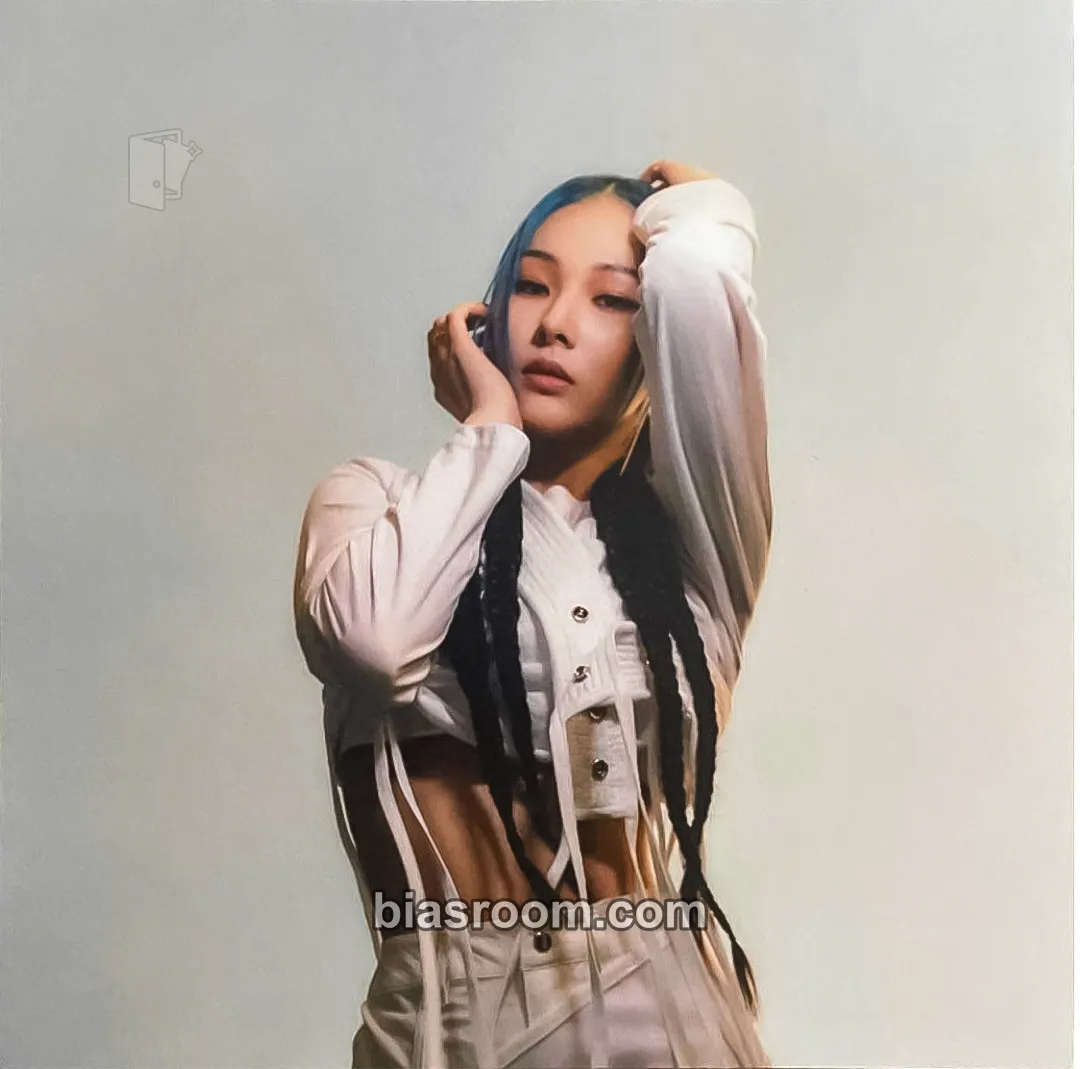 Mia Last Melody Photocard - EVERGLOW - EVERGLOW K-pop photocard