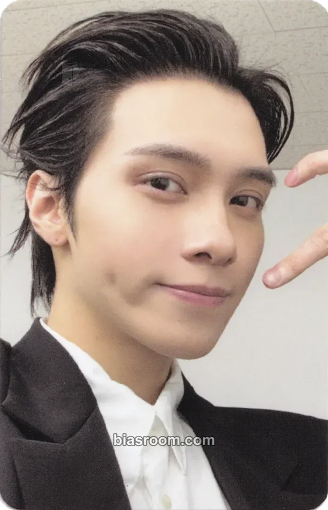 WayV - Hendery - Eternal White Album album photocard white version