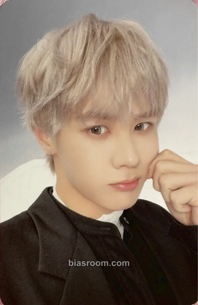 WayV - Kun - Eternal White Album album photocard white version