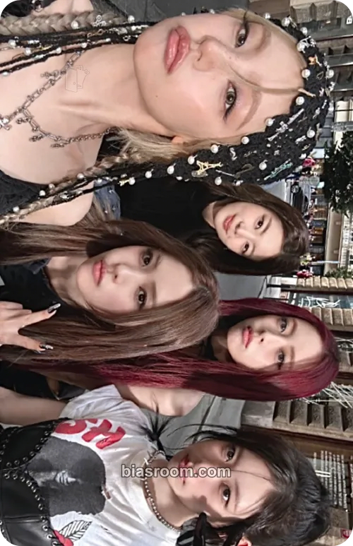 TUNNEL VISION Photocard - ITZY - ITZY K-pop photocard