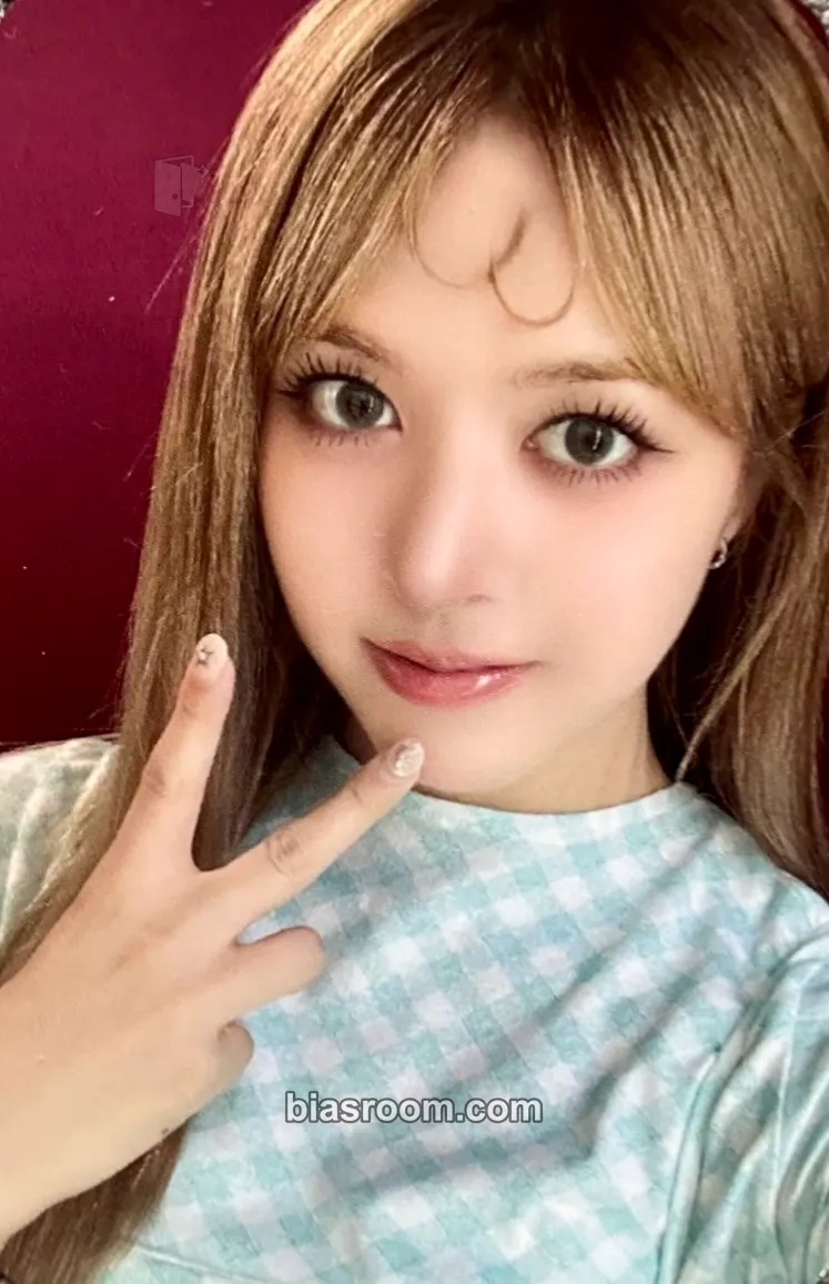 Lily Fe3O4: STICK OUT Photocard - NMIXX - NMIXX K-pop photocard