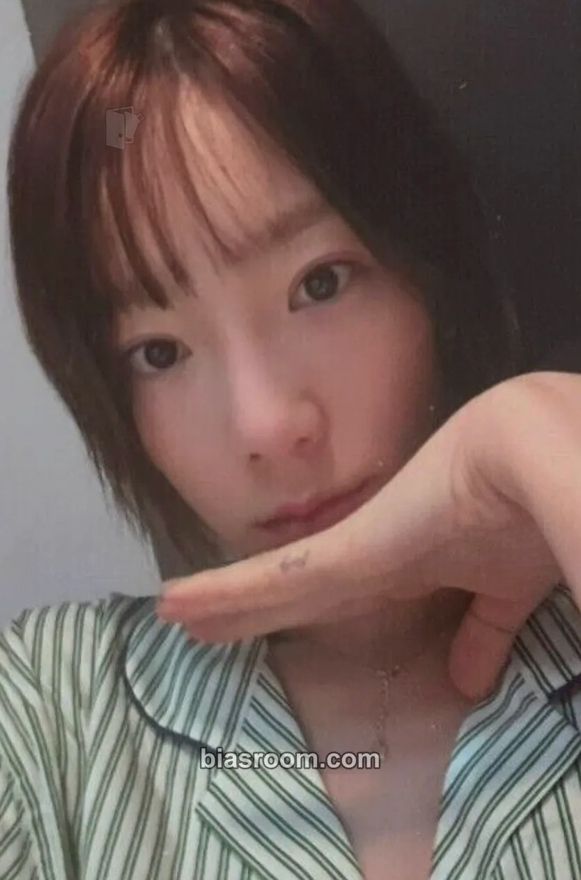 Taeyeon 2022 Winter SMTOWN: SMCU PALACE Photocard - Girls' Generation - Girls' Generation K-pop photocard