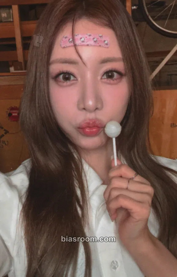Eunji Love 2 Photocard - BBGIRLS - BBGIRLS K-pop photocard