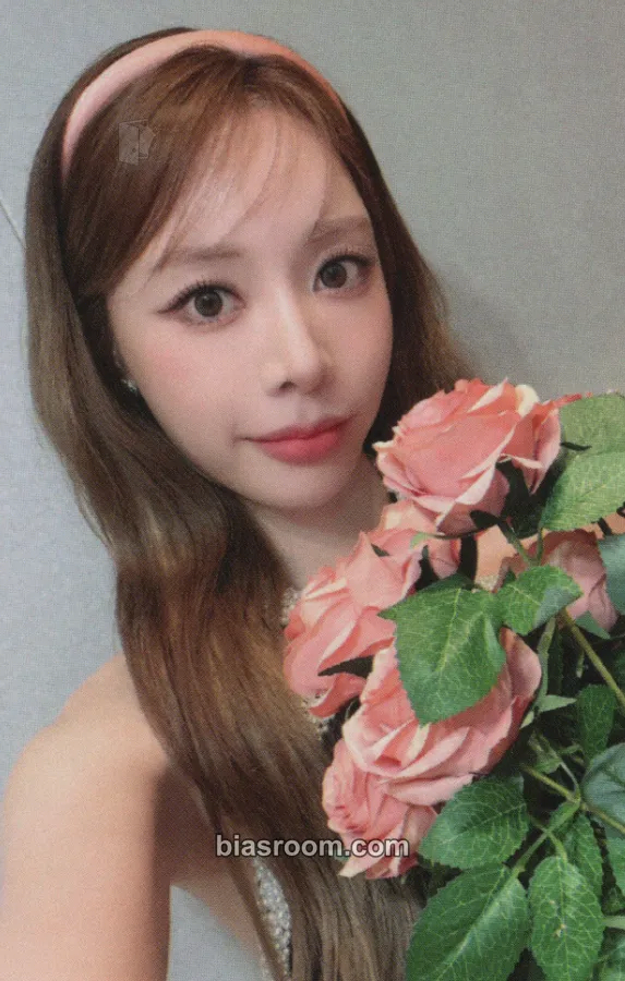 Eunji Love 2 Photocard - BBGIRLS - BBGIRLS K-pop photocard