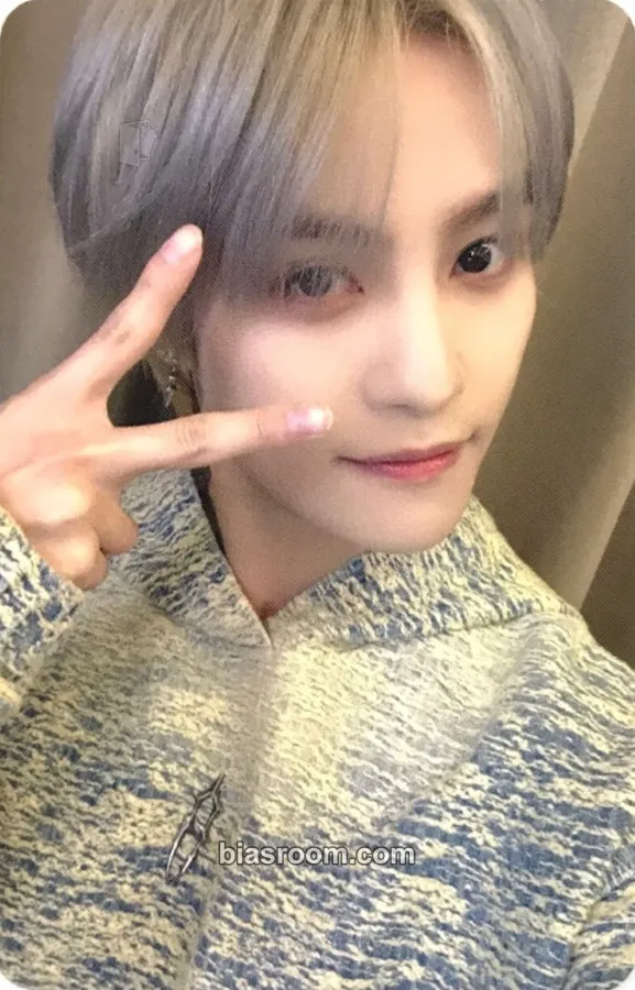 Yangyang Frequency Photocard - WayV - WayV K-pop photocard
