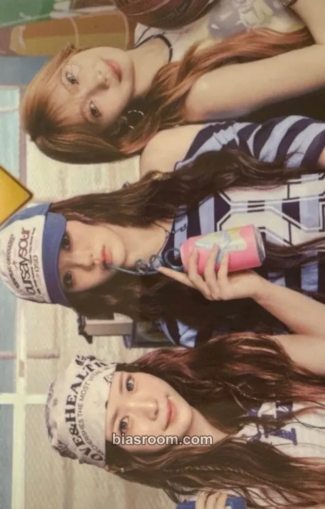 NiziU - Maya & Rio & Mayuka - 2026 SEASON’S GREETINGS “Forward With U” Other hmv purchase benefit season's greetings