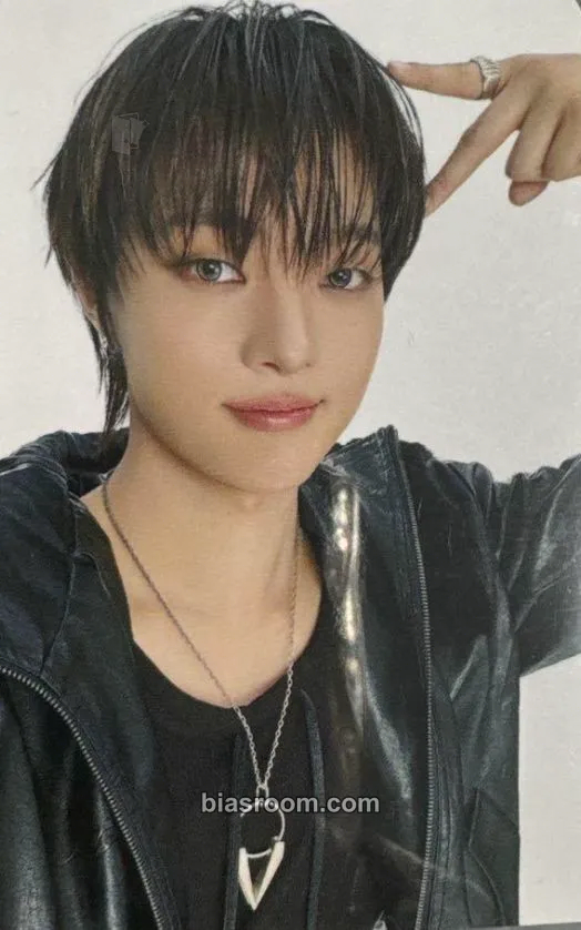 EJ AWAKEN THE BLOODLINE (Asia Tour) Photocard - &TEAM - &TEAM K-pop photocard