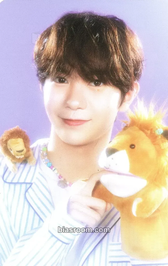 Ryo 2025 Season's greetings - Wish stars Photocard - NCT WISH - NCT WISH K-pop photocard