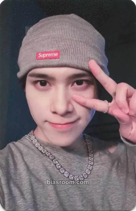 Hendery Give Me That Photocard - WayV - WayV K-pop photocard