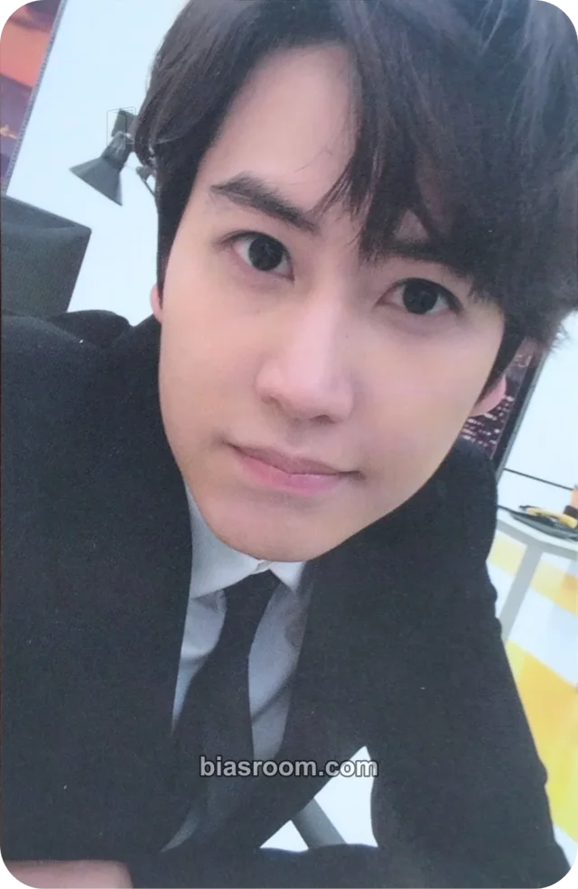 SUPER JUNIOR - Kyuhyun - COLORS (Kyuhyun Solo) Album solo album album photocard color swatch book version