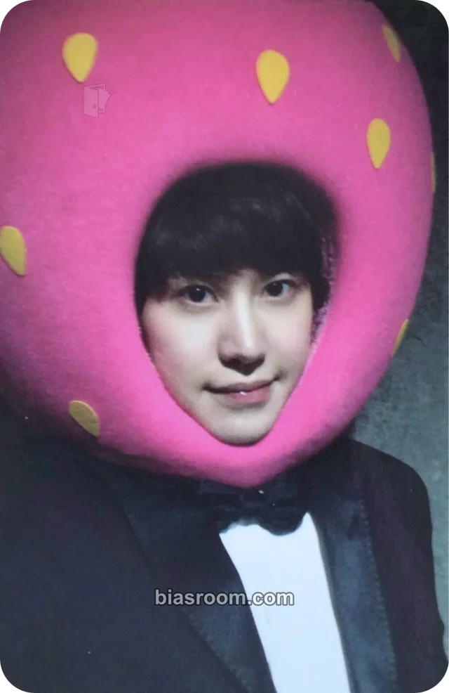 SUPER JUNIOR - Kyuhyun - COLORS (Kyuhyun Solo) Album solo album album photocard color swatch book version