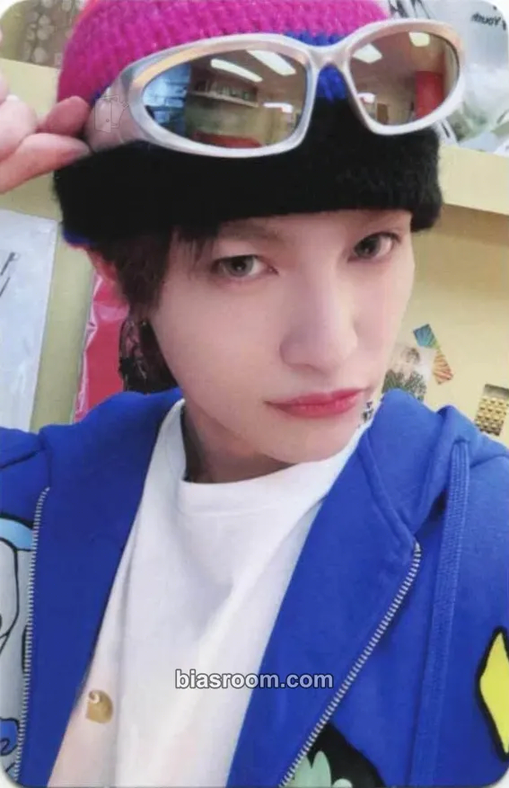 Yangyang Give Me That Photocard - WayV - WayV K-pop photocard