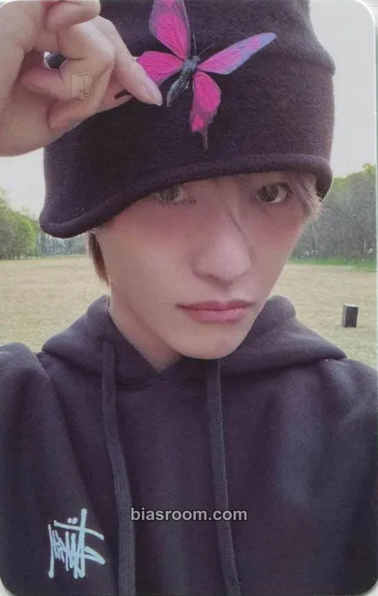 Yangyang Give Me That Photocard - WayV - WayV K-pop photocard