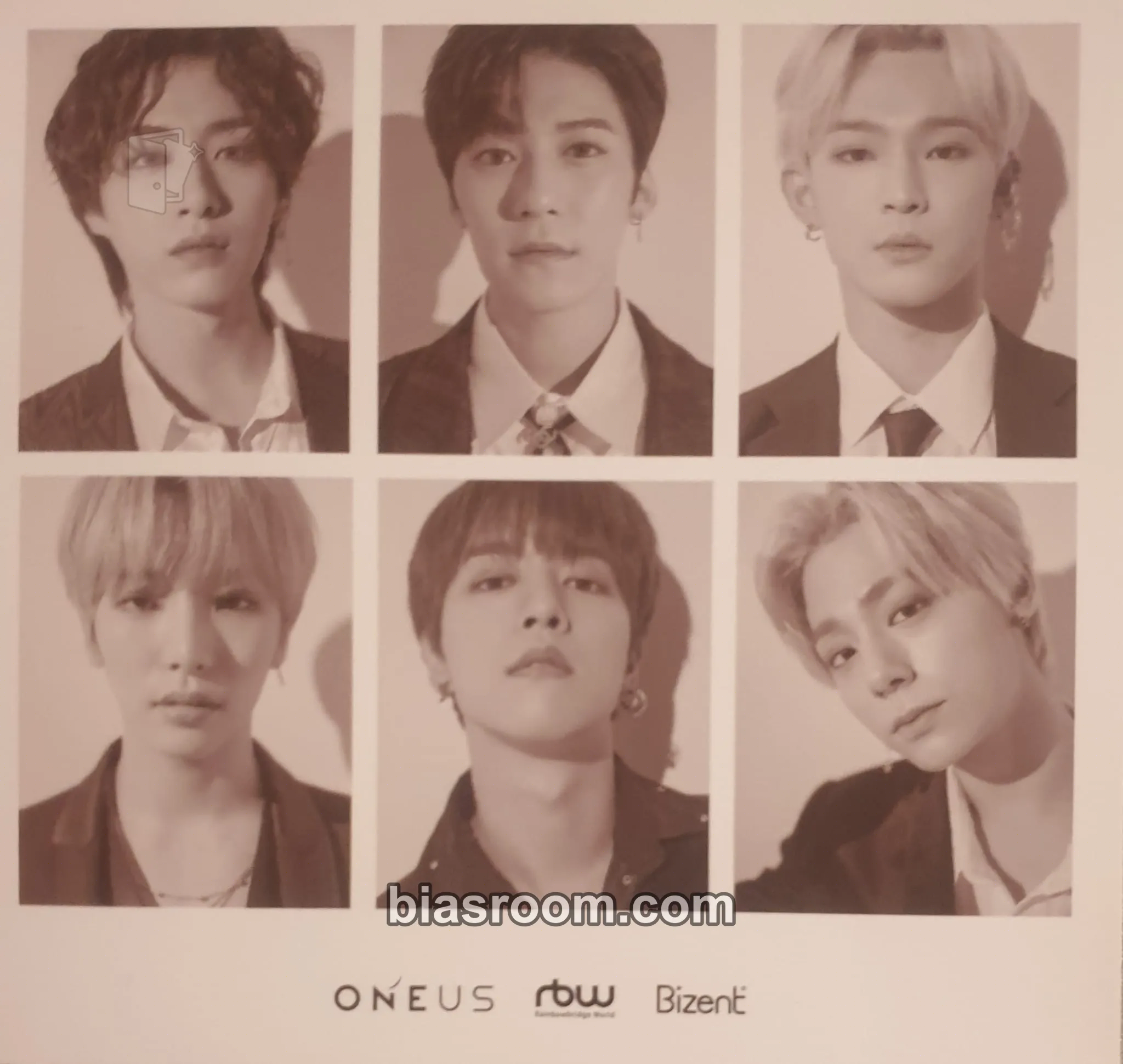 Lightstick V1 Photocard - ONEUS - ONEUS K-pop photocard