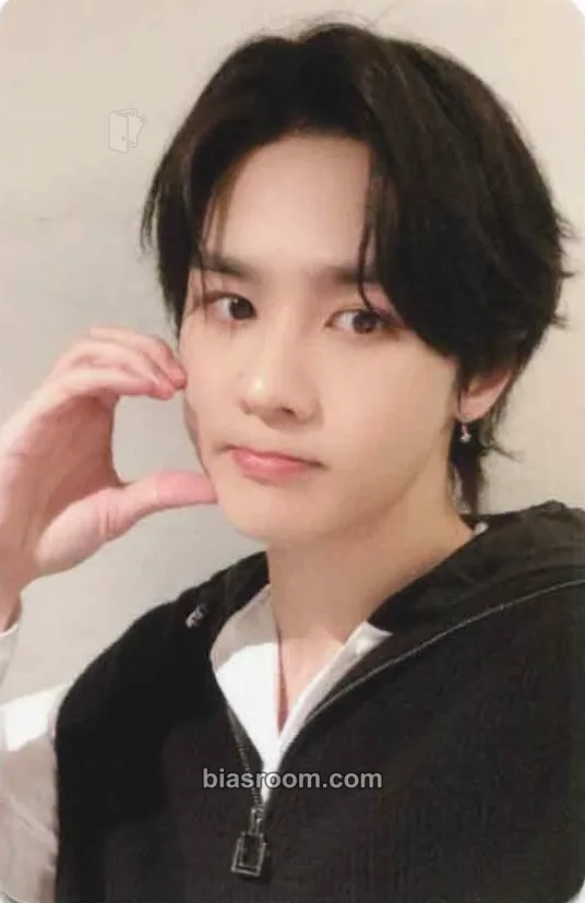 Kun Frequency Photocard - WayV - WayV K-pop photocard