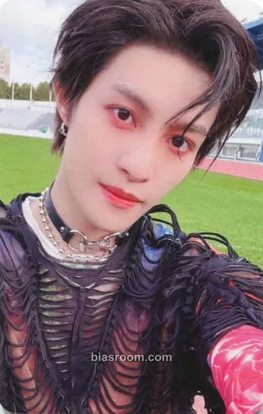 Yangyang Frequency Photocard - WayV - WayV K-pop photocard