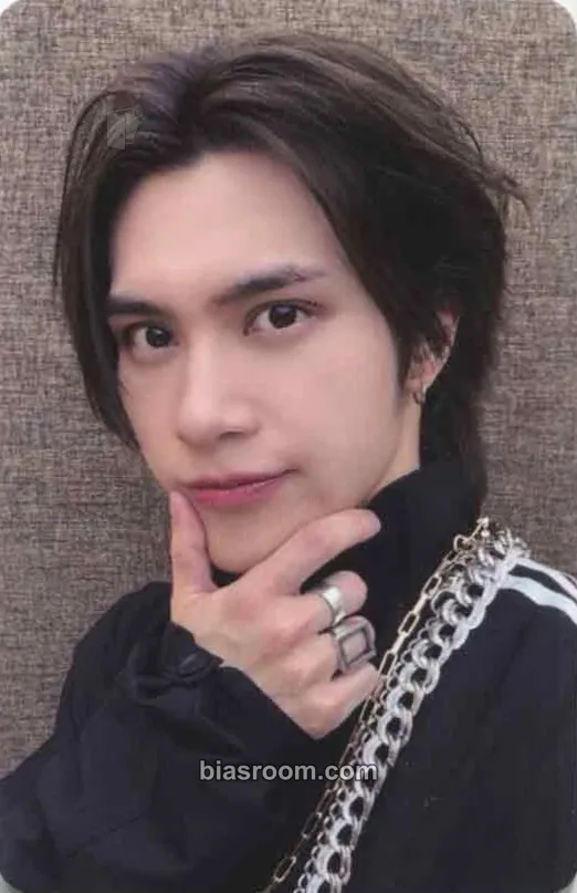 Hendery Frequency Photocard - WayV - WayV K-pop photocard