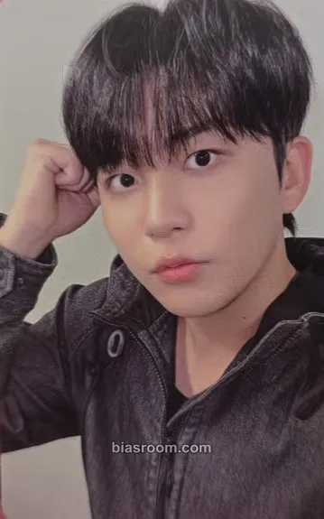 Jongho 8ROOM MD Photocard - ATEEZ - ATEEZ K-pop photocard
