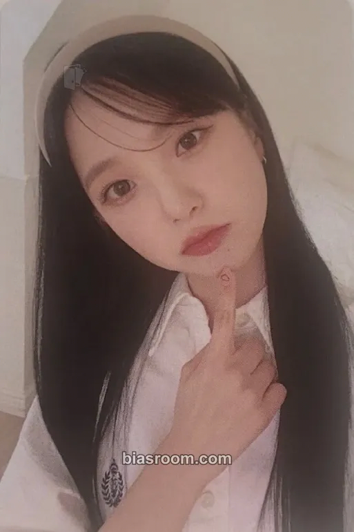 Yujin 2024 Season's Greetings: P.O. BOX 103 Photocard - Kep1er - Kep1er K-pop photocard