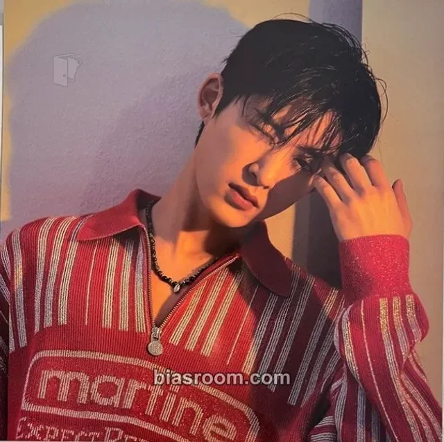 B.I - B.I - Waterfall Album album inclusion vinyl version double-sided poster