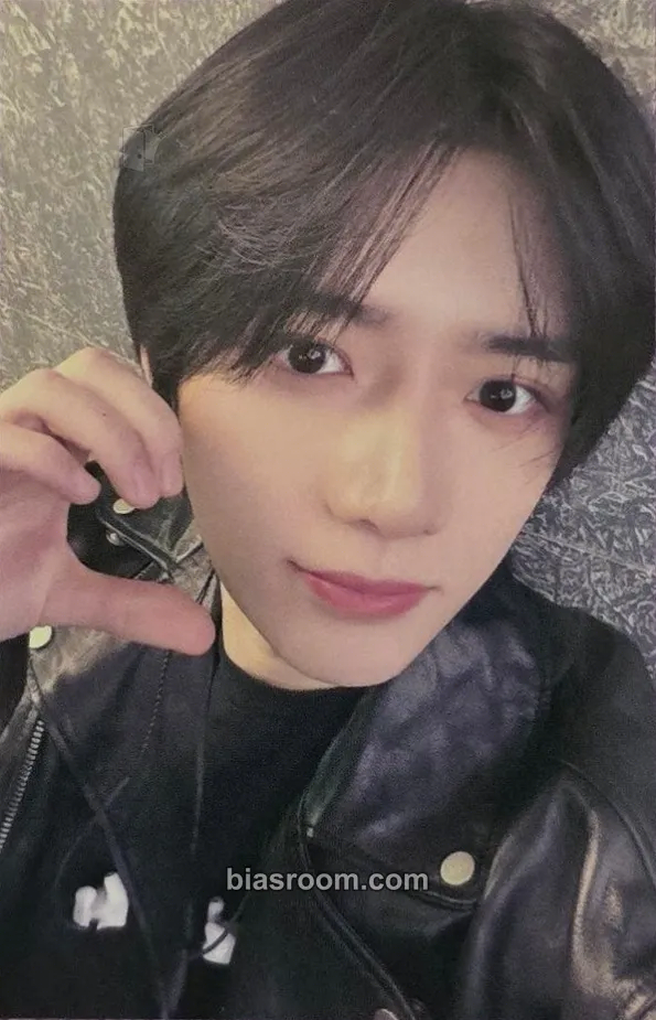 Beomgyu 2026 MOA Con Photocard - TOMORROW X TOGETHER - TOMORROW X TOGETHER K-pop photocard