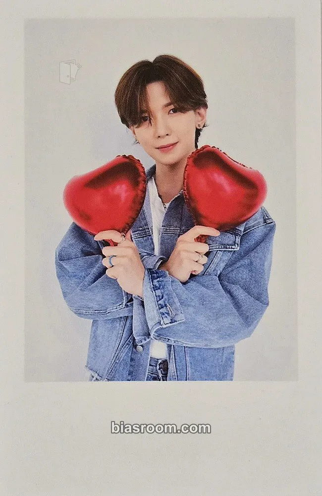 Yeosang Destiny's Memories Exhibition Photocard - ATEEZ - ATEEZ K-pop photocard