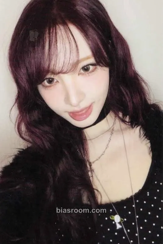 Liz REVIVE+ Photocard - IVE - IVE K-pop photocard