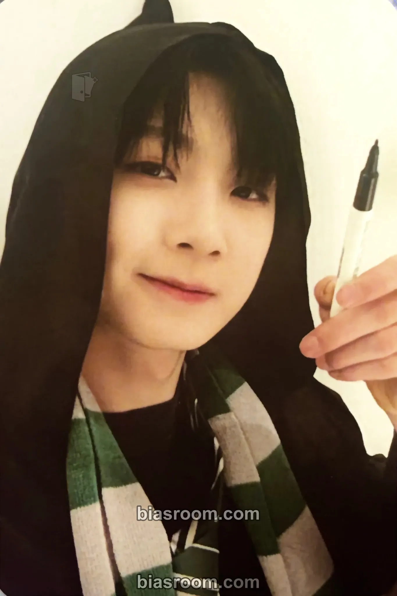 Kyrell ONE HEARTED Photocard - AMPERS&ONE - AMPERS&ONE K-pop photocard