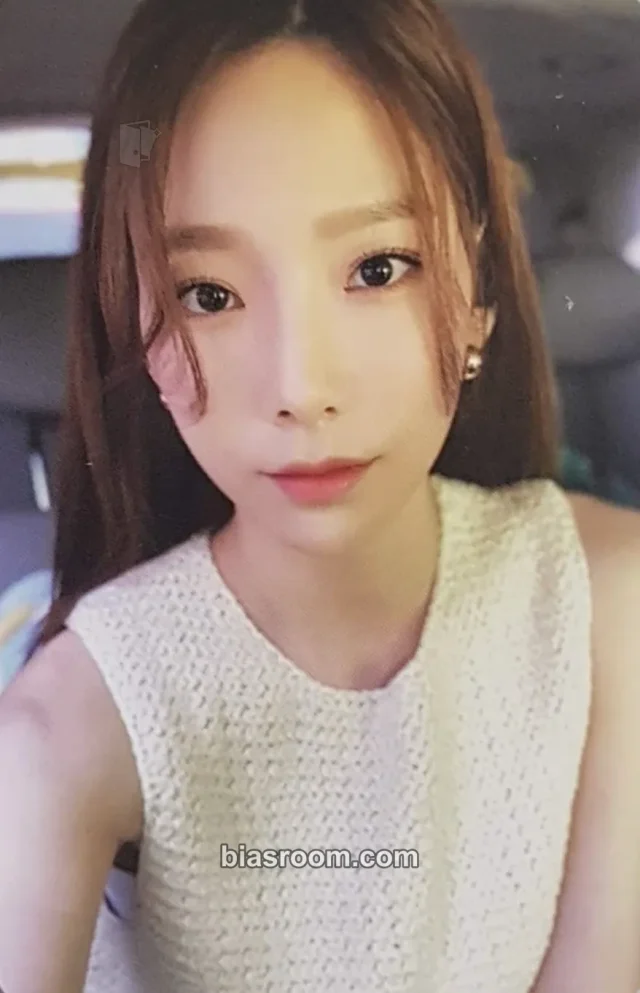 Girls' Generation - Taeyeon - Lil' Touch Album album photocard
