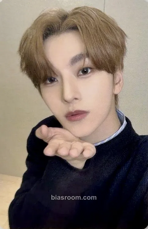 Xinlong TOUS LES JOURS Collaboration Photocard - ALPHA DRIVE ONE - ALPHA DRIVE ONE K-pop photocard