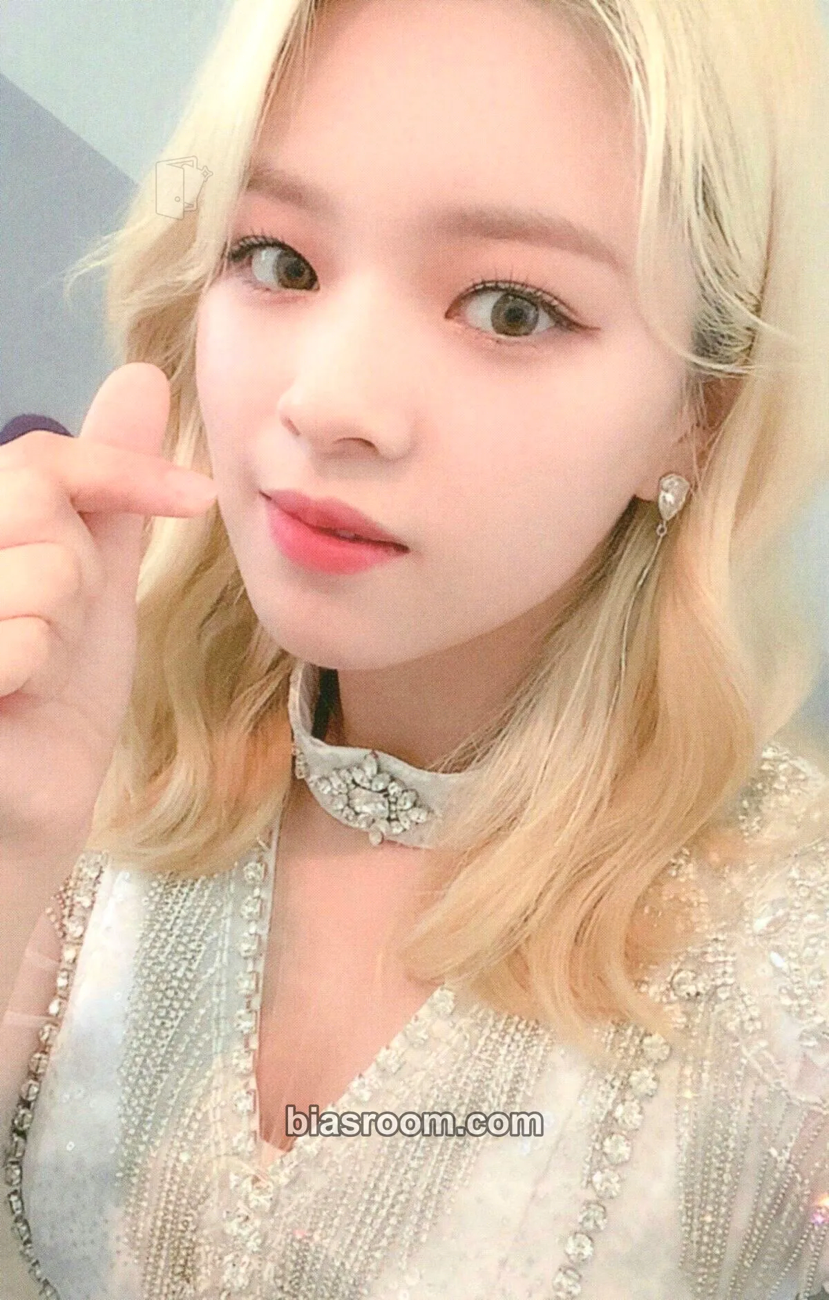 Jeongyeon TWICE: World In A Day Photocard - TWICE - TWICE K-pop photocard