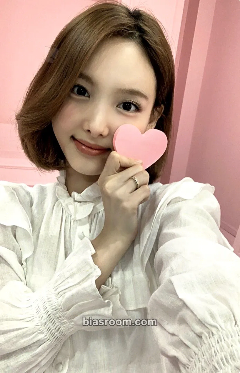 Nayeon TWICE: World In A Day Photocard - TWICE - TWICE K-pop photocard