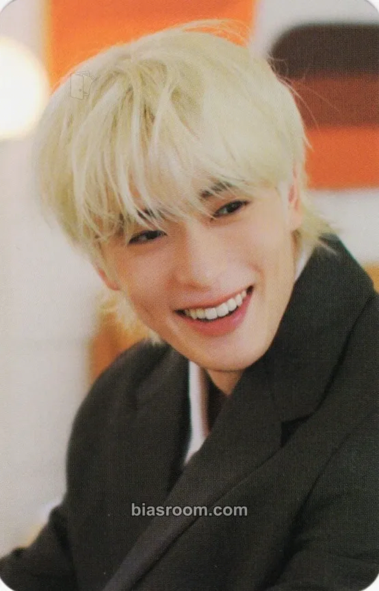 Jaehyun Real Peach Live (Jaehyun) Photocard - NCT - NCT K-pop photocard
