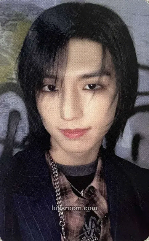 Jun Han Troubleshooting Photocard - Xdinary Heroes - Xdinary Heroes K-pop photocard