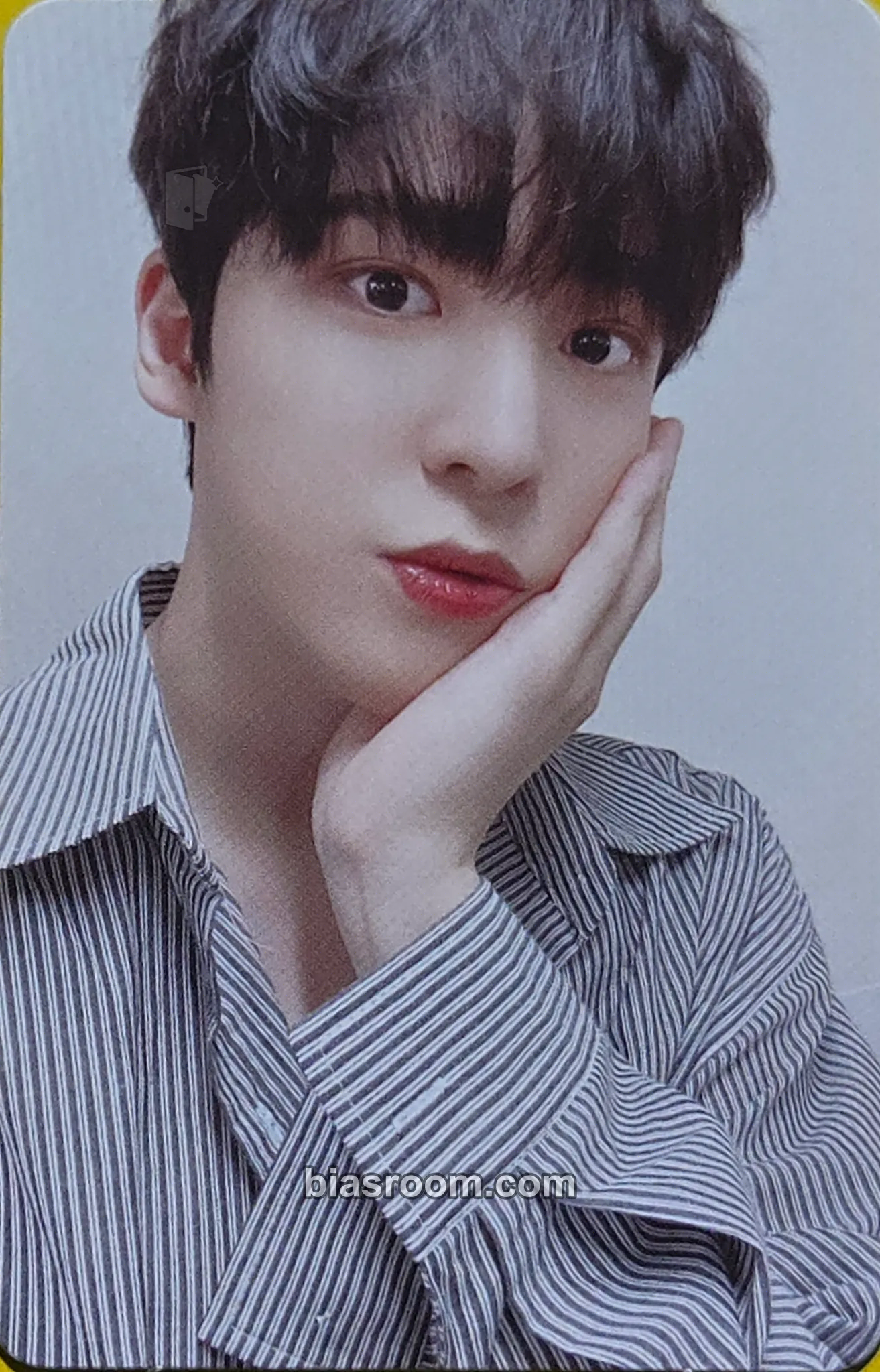 Yunho THE WORLD EP.1 : MOVEMENT Photocard - ATEEZ - ATEEZ K-pop photocard